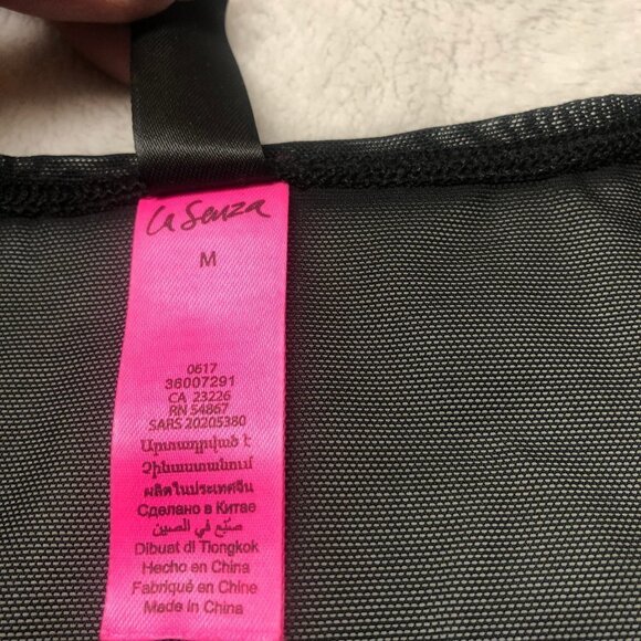 la Senza Full Mesh Short Sleeve Bodysuit Medium - Picture 6 of 7